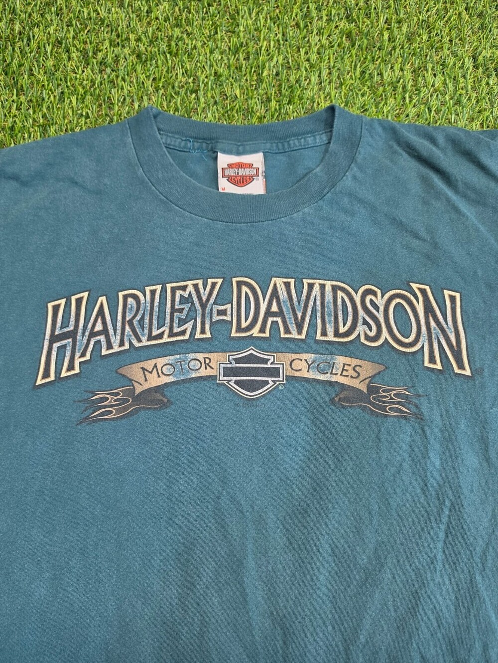Harley-Davidson Vintage Motorcycles Graphic T-Shirt Medium